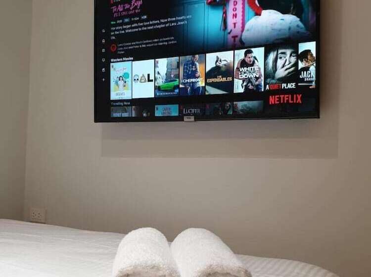 مبيت وإفطار Radlett Residences Hotel   Tuguegarao