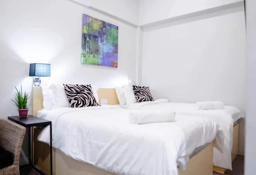 تختخواب و صبحانه Radlett Residences Hotel   Tuguegarao