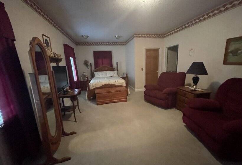 Grabers Green Gables B&b