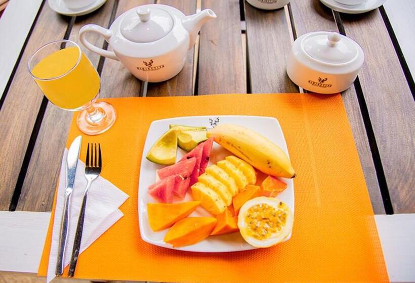 Hiriketiya Beach Hostels