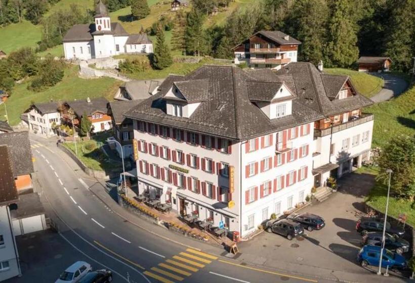 בית מלון כפרי Alpina