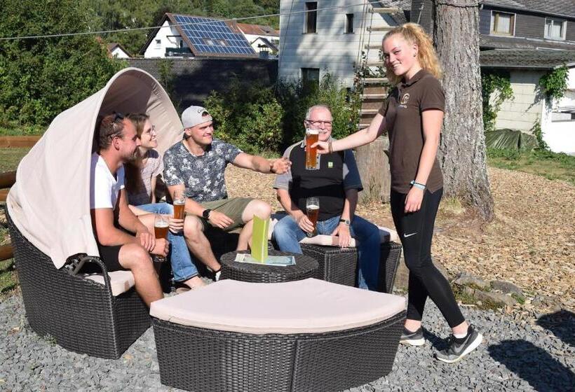 Отель Appartementhaus Eifeladventures