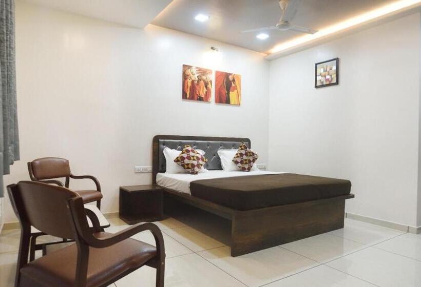 בית מלון כפרי Atithi Inn