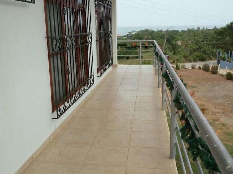 هتل Brisas Del Mar San Antero