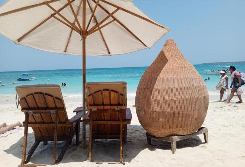 ホテル Calamari Baru