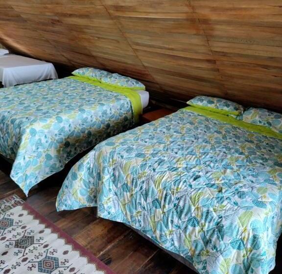 ホテル Calamari Baru