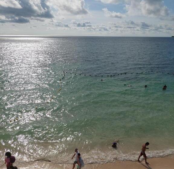 ホテル Calamari Baru