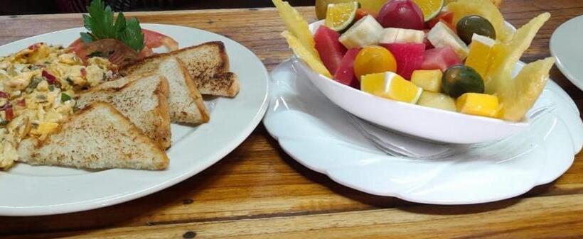 ホテル Calamari Baru