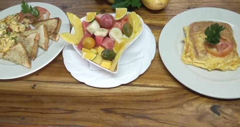 ホテル Calamari Baru