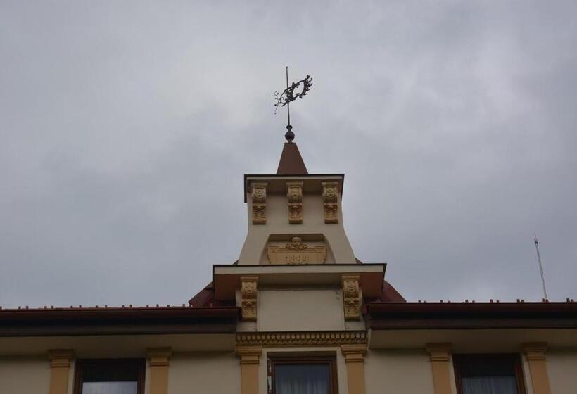 فندق Central Carei