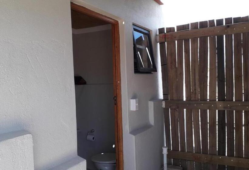 فندق Die Hok Self Cater Units And Camping