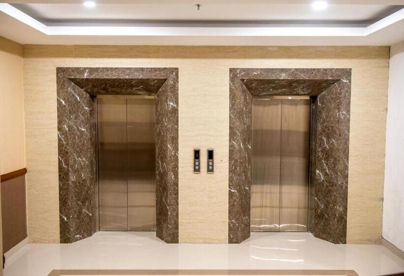 فندق Grand Padis