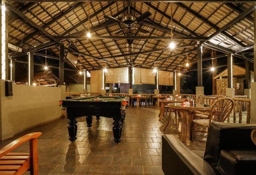 Hotel Kuruva Island Resort And Spa   By Kabini Breeze, Wayanad