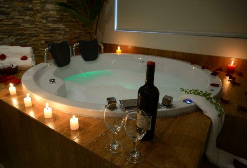 هتل Monte Cafeto Inn