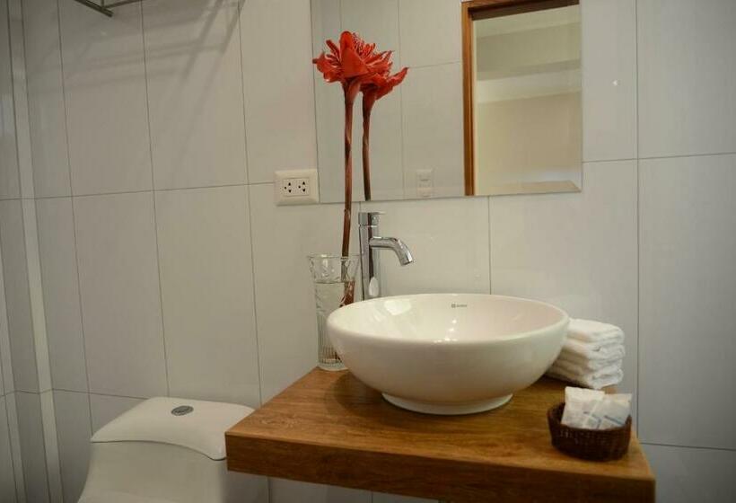 هتل Monte Cafeto Inn