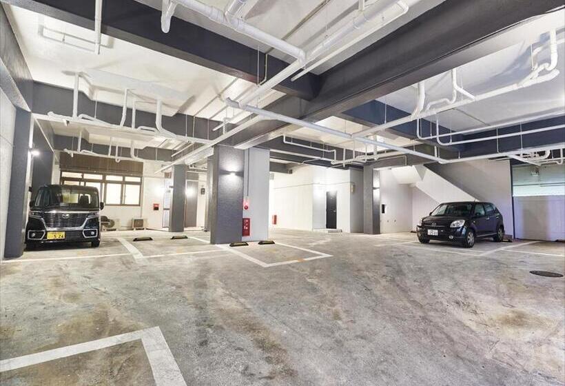 בית מלון כפרי Okinawa City