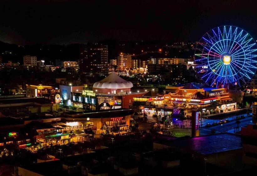 בית מלון כפרי Okinawa City