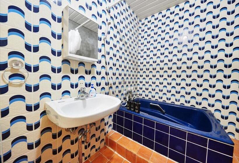 בית מלון כפרי Okinawa City