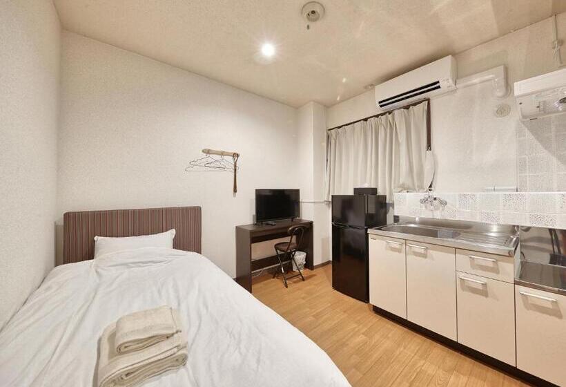 בית מלון כפרי Okinawa City