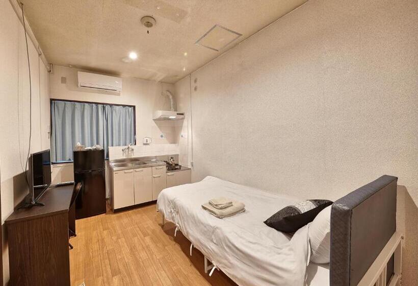 בית מלון כפרי Okinawa City