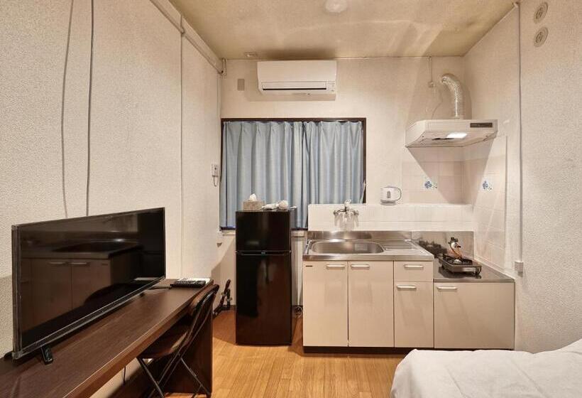 בית מלון כפרי Okinawa City