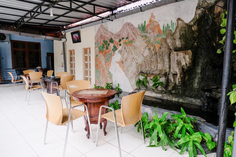 בית מלון כפרי Oyo 1984  Istana Family