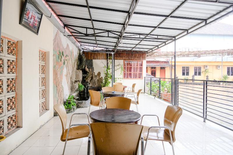 בית מלון כפרי Oyo 1984  Istana Family