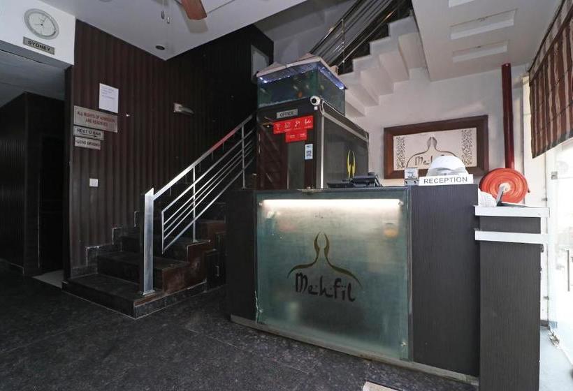 호텔 Oyo 22677  Mehfil