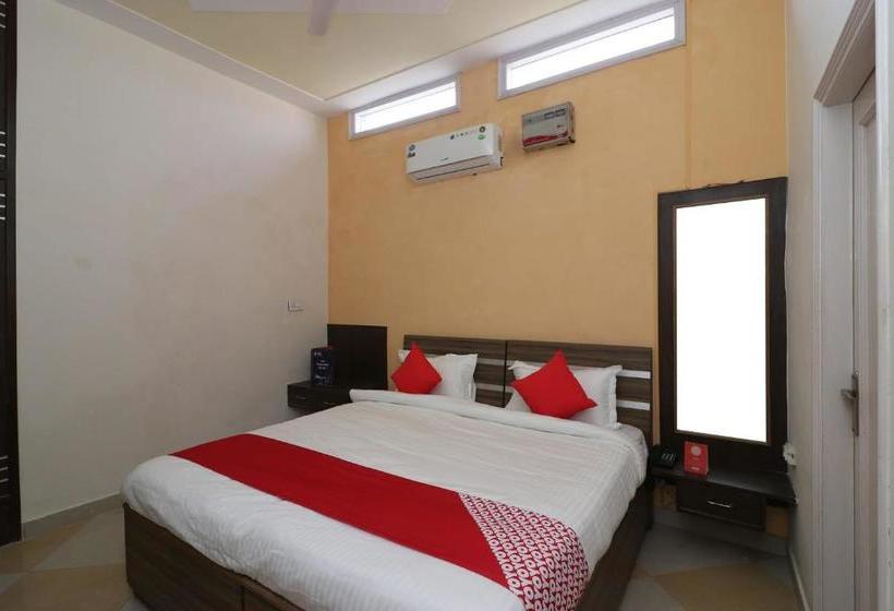 호텔 Oyo 23246 Mann Bed And Breakfast