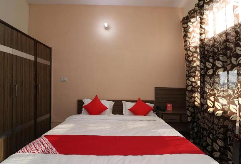 호텔 Oyo 23246 Mann Bed And Breakfast