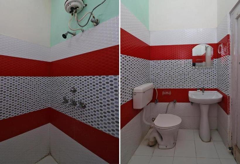 호텔 Oyo 23246 Mann Bed And Breakfast