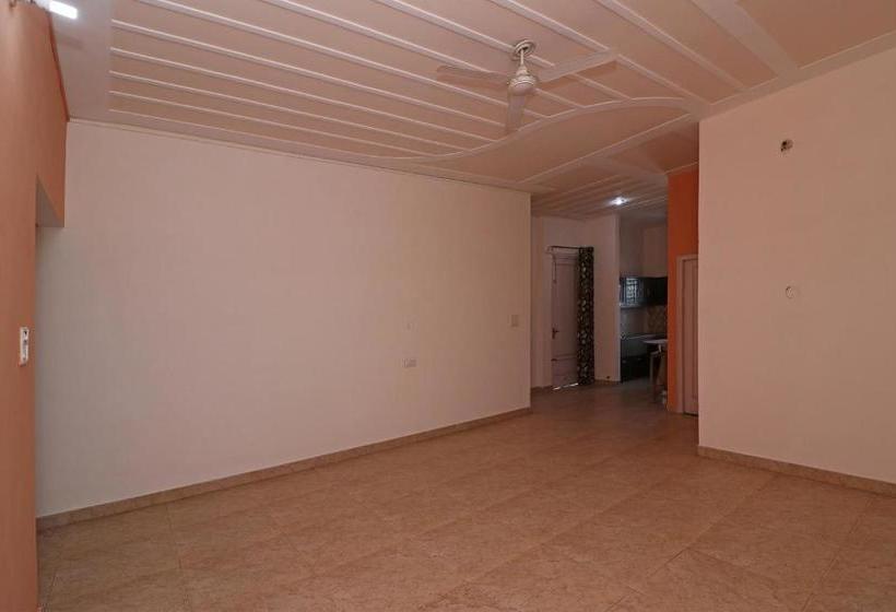 호텔 Oyo 23246 Mann Bed And Breakfast