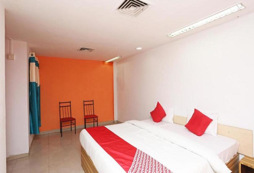 فندق Oyo 39756 Shanghai Lodge