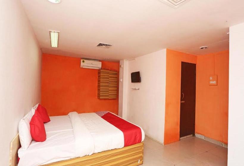 فندق Oyo 39756 Shanghai Lodge