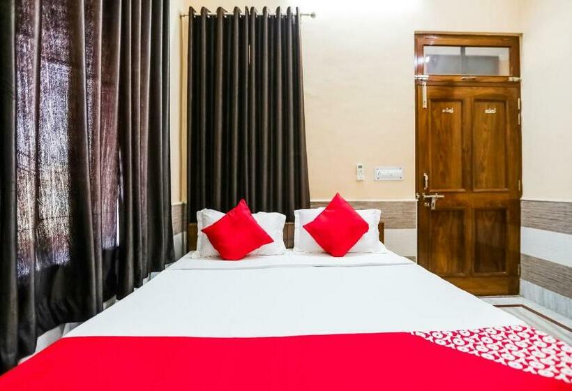 فندق Oyo 40880  Shashi