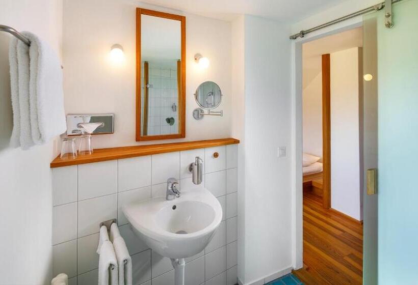 בית מלון כפרי Restaurant Schiff