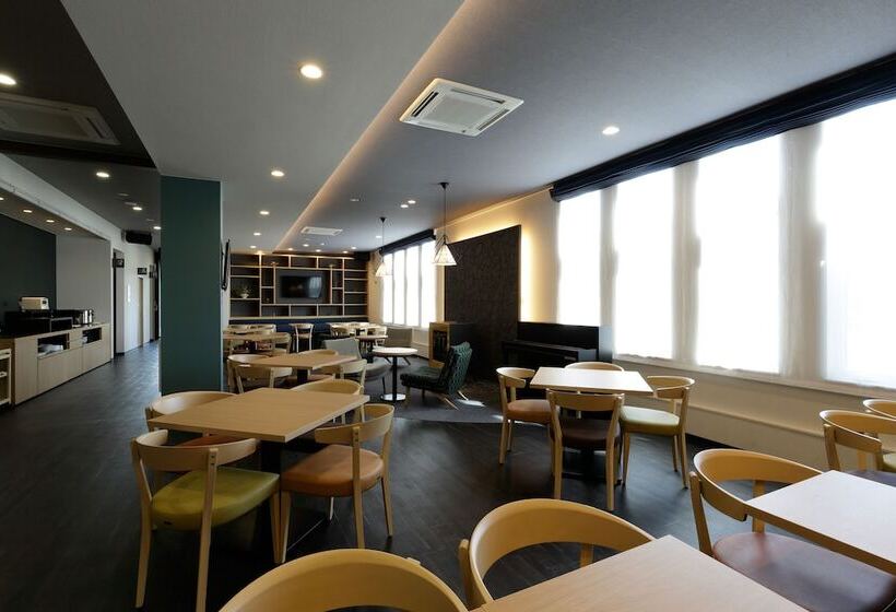 בית מלון כפרי Reus Ashoro