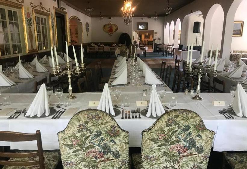 Отель Röstånga Gästgivargård