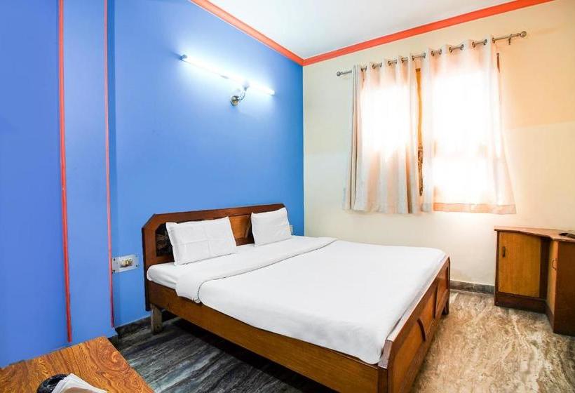 酒店 Spot On 37066 Aman Palace