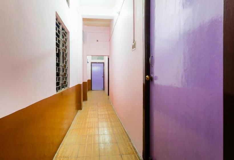 ホテル Spot On 43459 Oasis Lodge