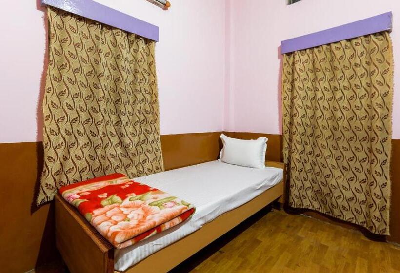 ホテル Spot On 43459 Oasis Lodge