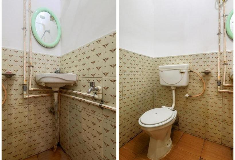 ホテル Spot On 62356 Golden Orchid