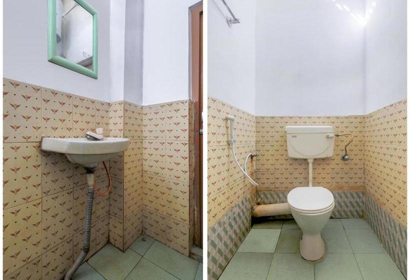 ホテル Spot On 62356 Golden Orchid