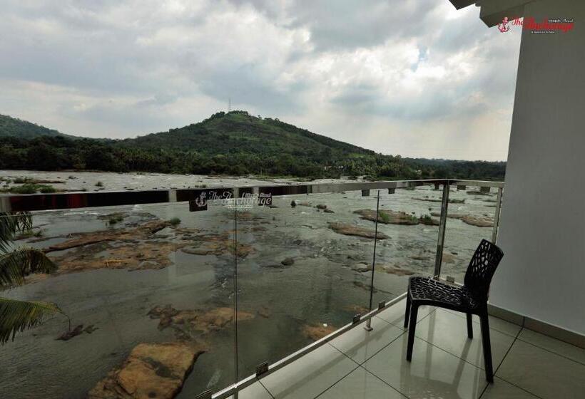 בית מלון כפרי The Anchorage Athirapilly Resort