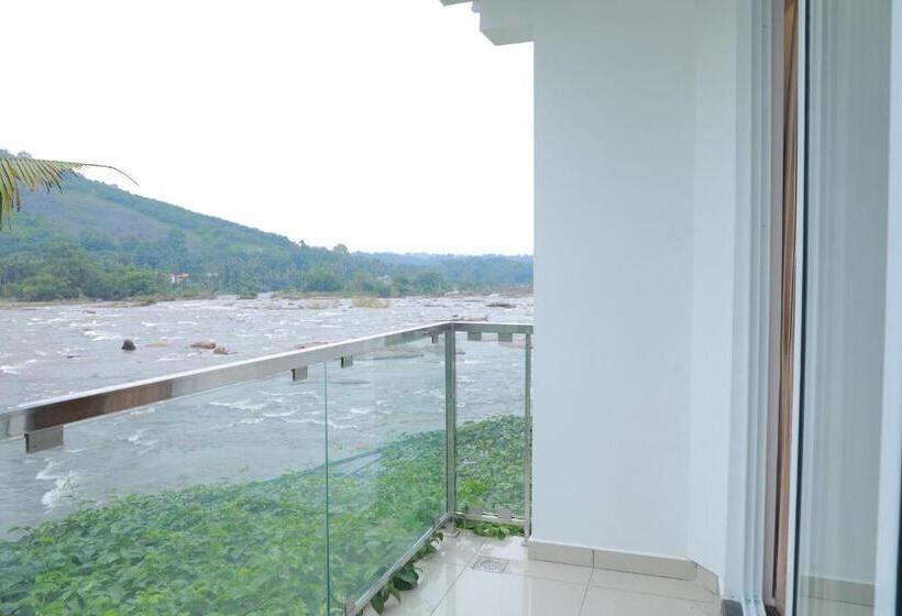 בית מלון כפרי The Anchorage Athirapilly Resort