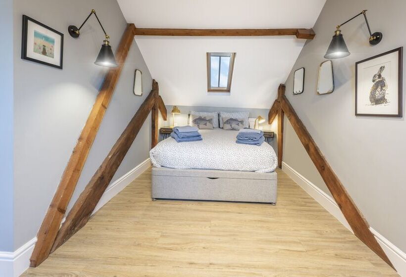 酒店 The Royal George