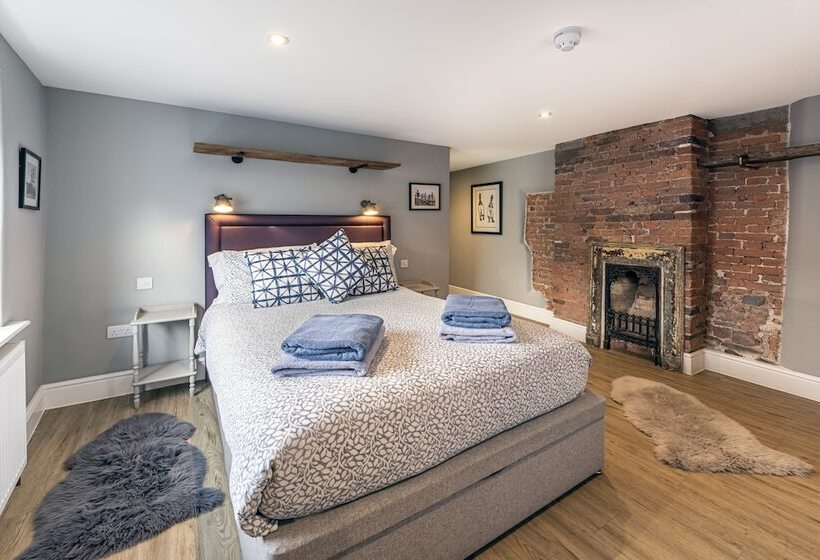 酒店 The Royal George