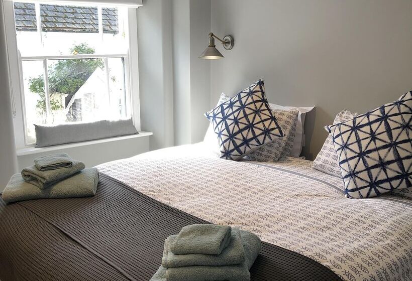 酒店 The Royal George