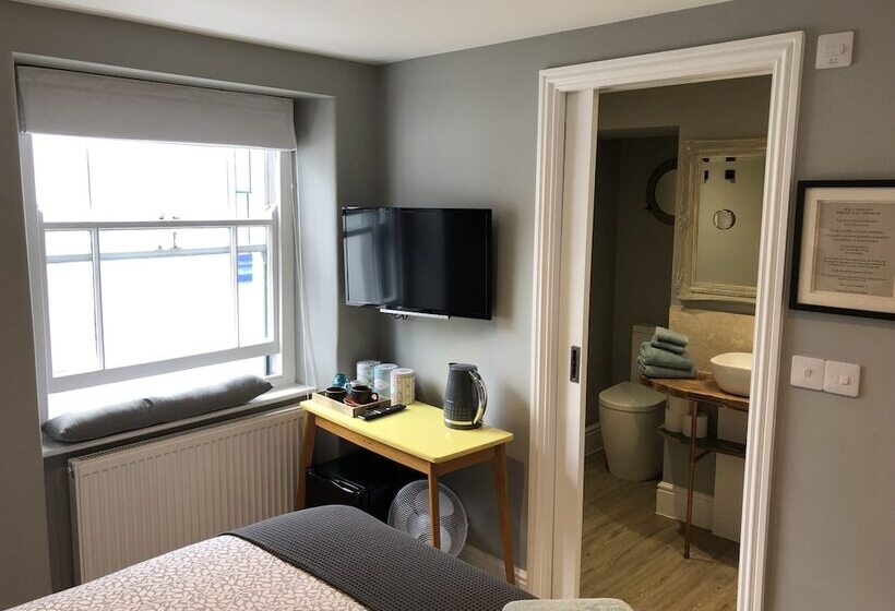 酒店 The Royal George