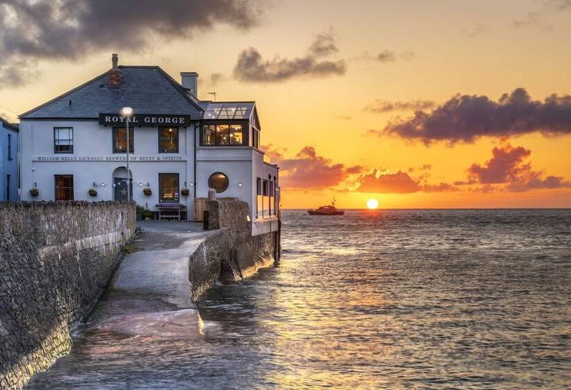 酒店 The Royal George